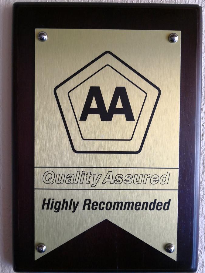 All Over Africa Guest House Kempton Park Extérieur photo