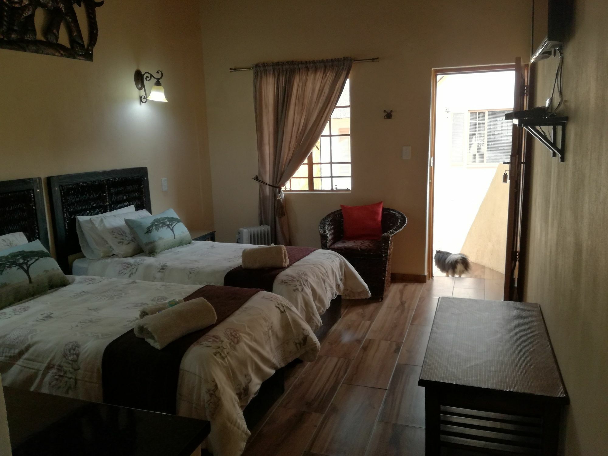 All Over Africa Guest House Kempton Park Extérieur photo