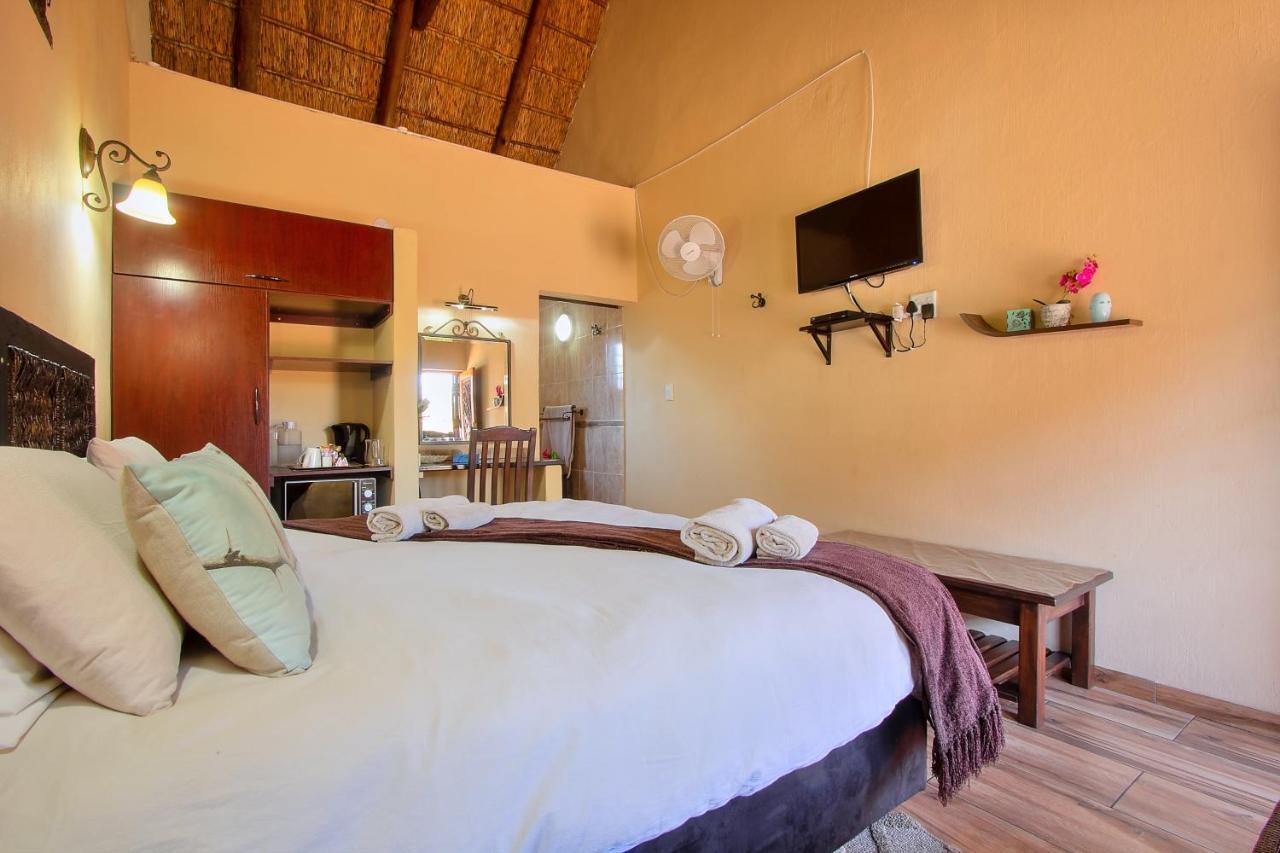 All Over Africa Guest House Kempton Park Extérieur photo