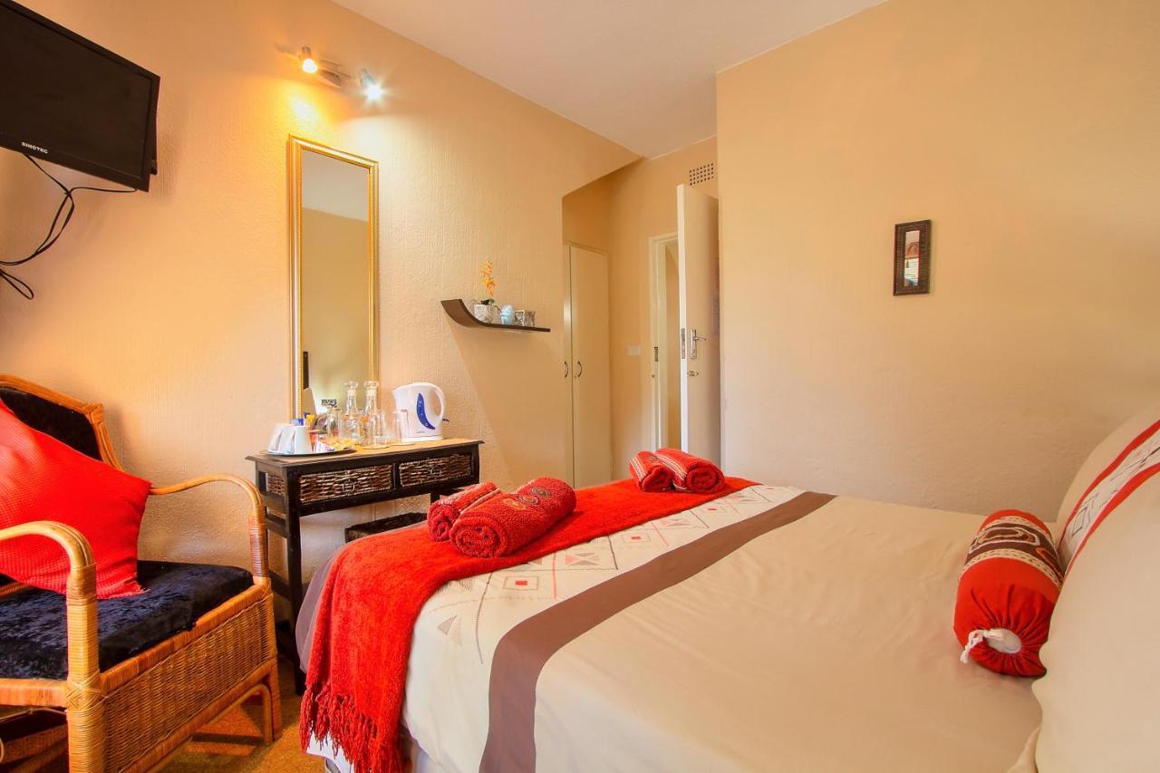 All Over Africa Guest House Kempton Park Extérieur photo